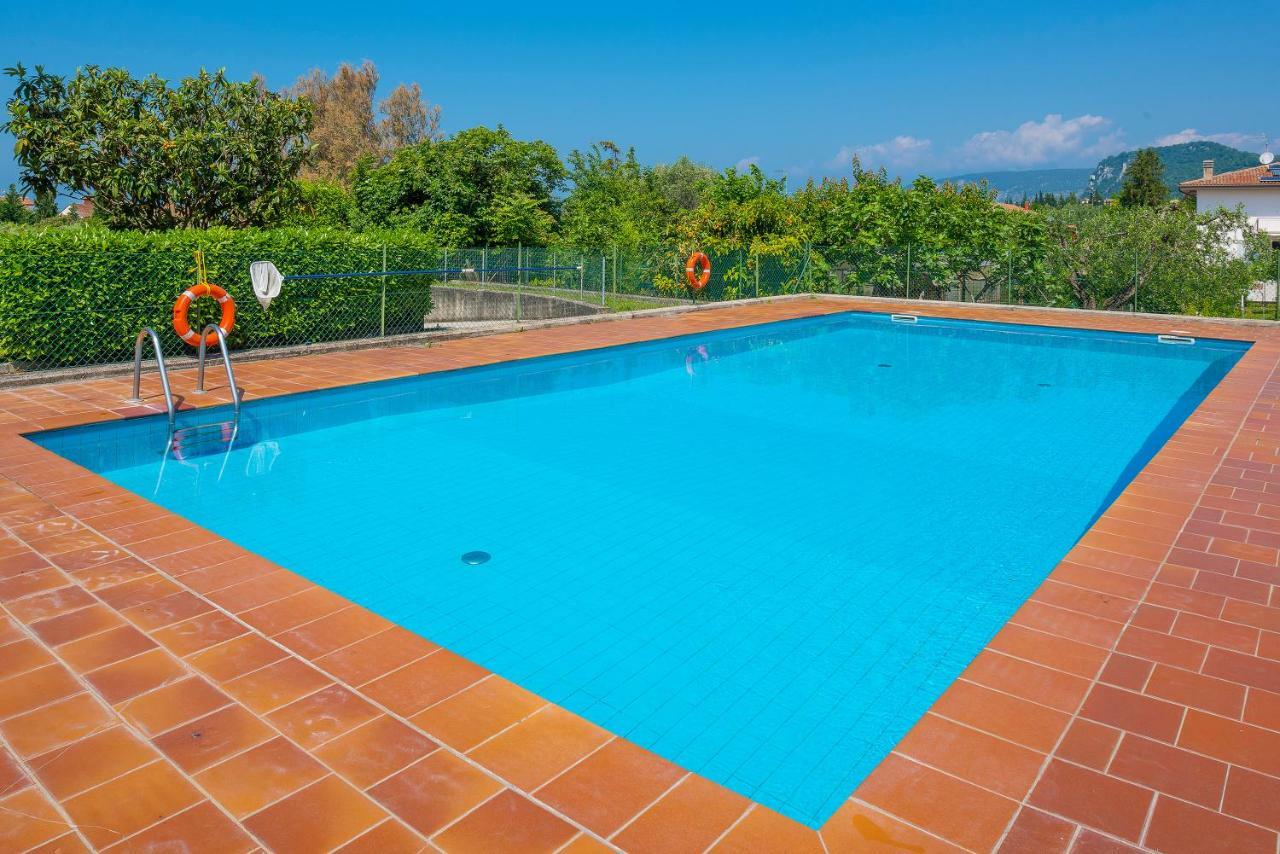 Appartamento Alice Pool Μπαρντολίνο Εξωτερικό φωτογραφία